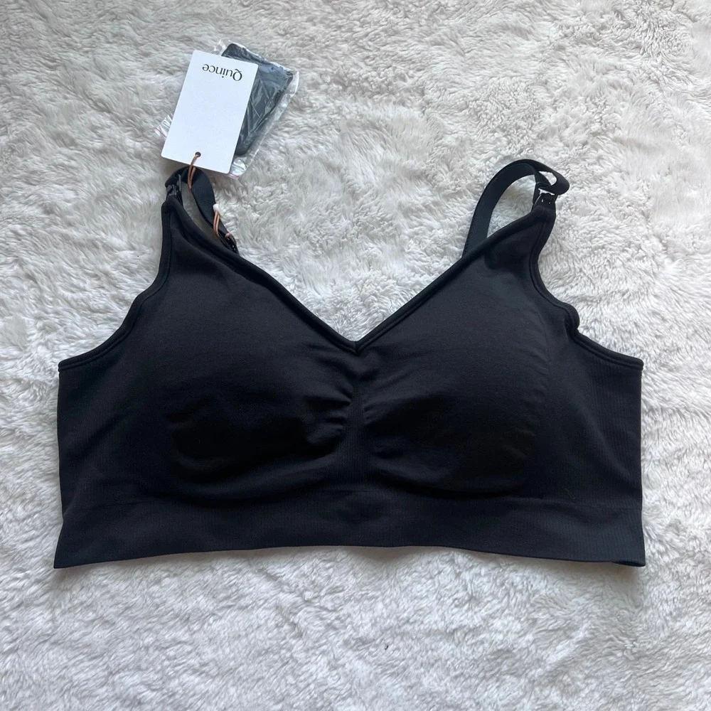 Quince Black Seamless Wireless Bralette